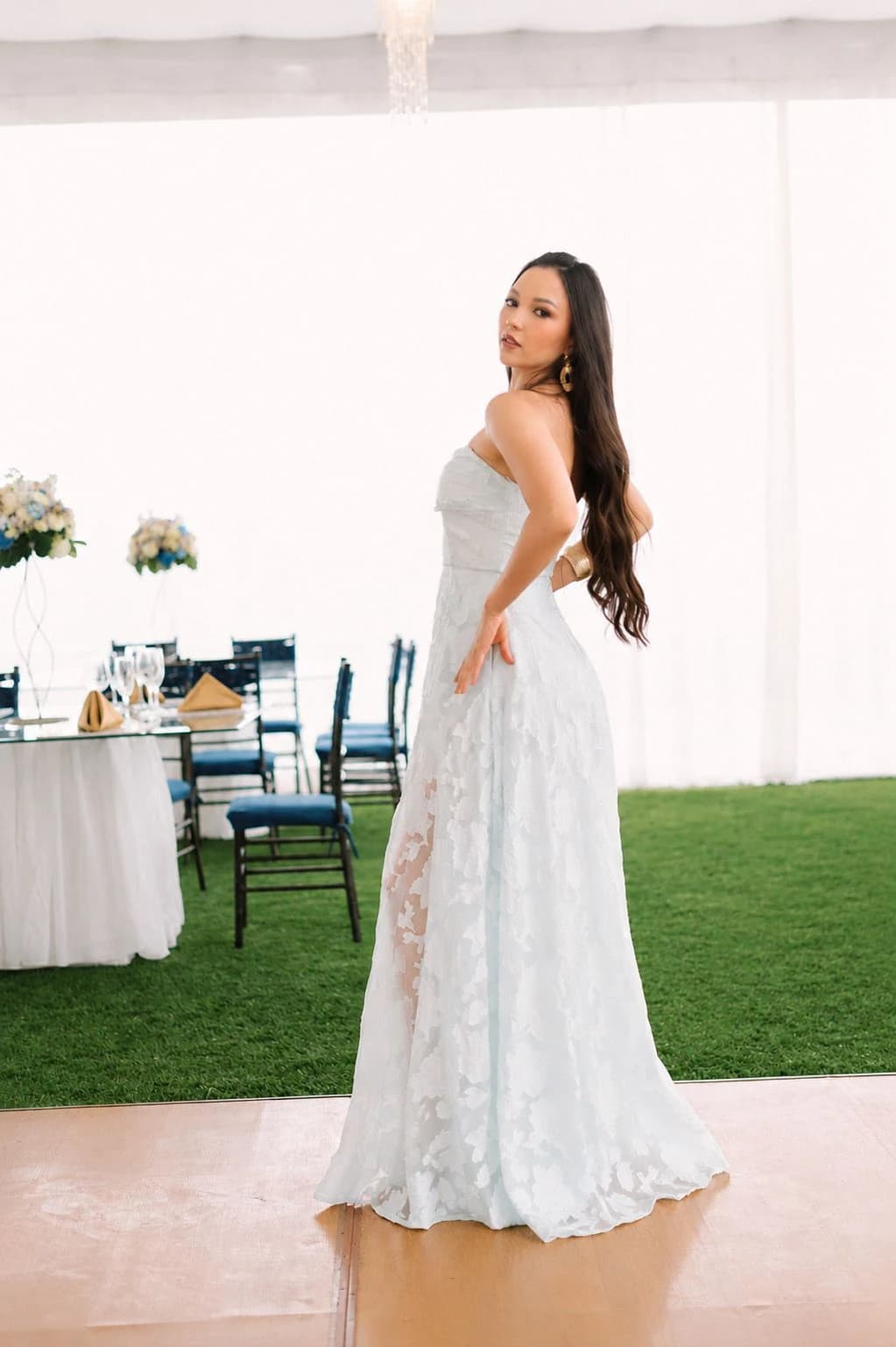 Vestido verde pastel con randa