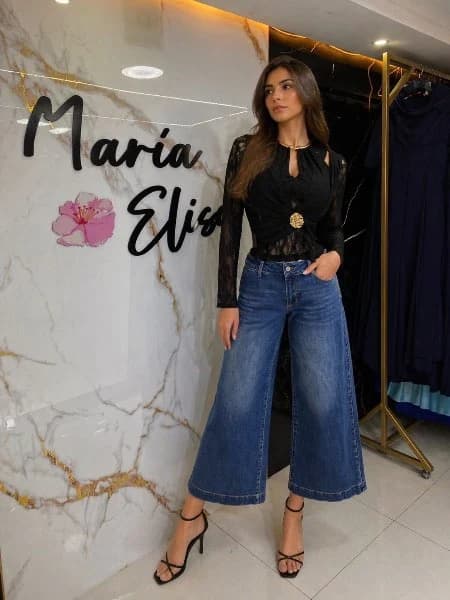 Blusas de randa Negras en tendencia đź–¤