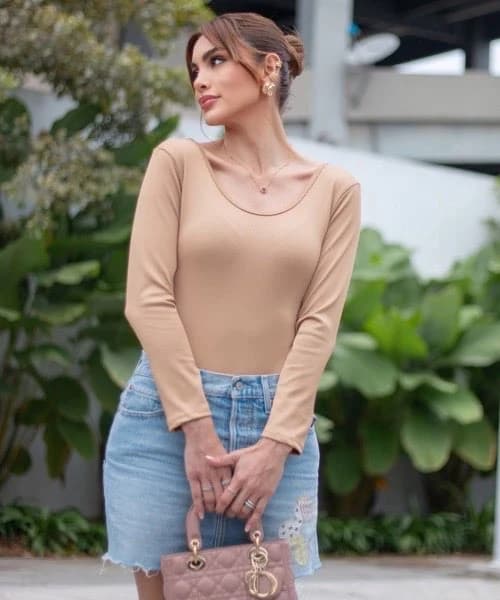 Body Negro y Beige
