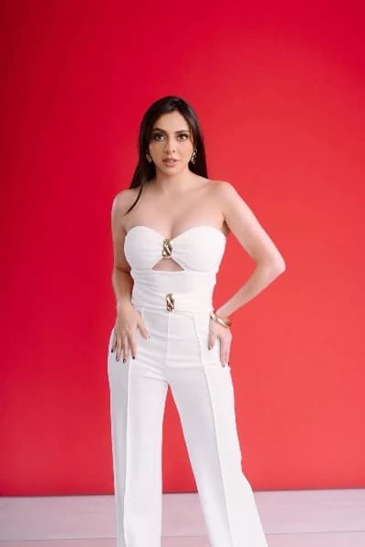 Enterizo Blanco con botones dorados