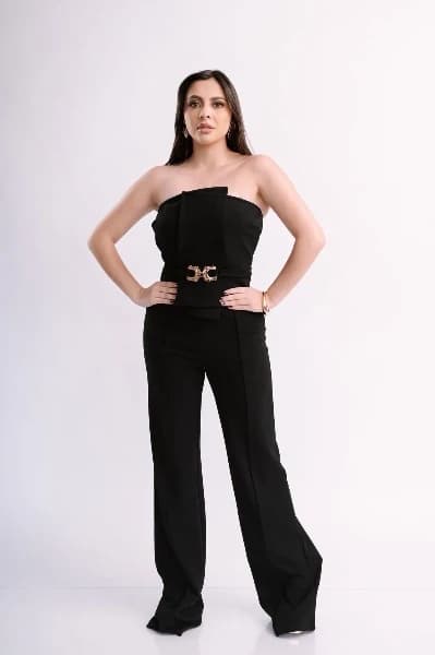 Enterizo Negro con detalle dorado